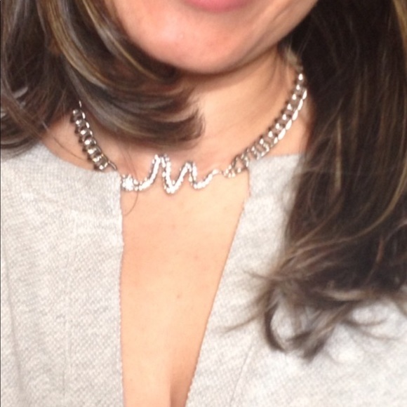 Snake Pendent Necklace - Picture 2 of 4